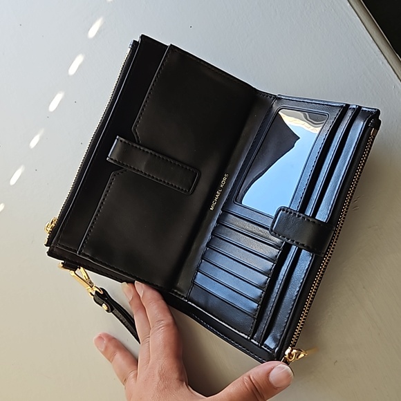 Michael Kors Black Wristlet Wallet - Picture 4 of 8